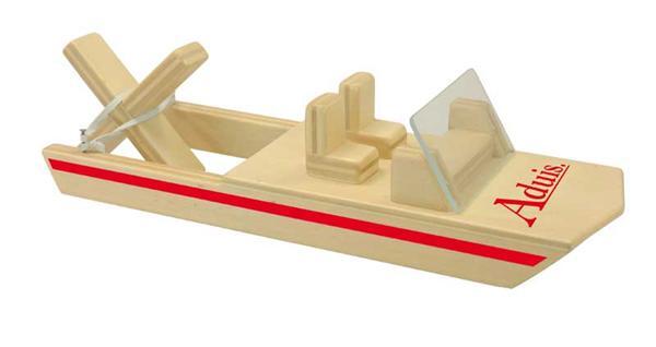 Boot "Wasserfloh" mit Gummimotor