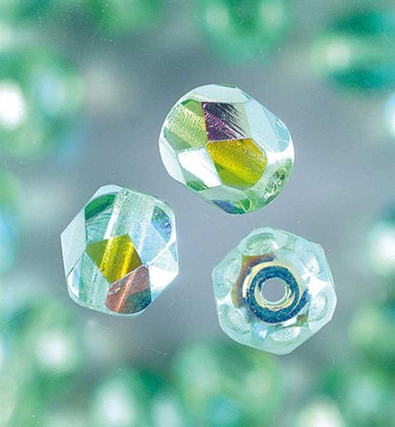 Geslepen glaskralen - &#xD8; 6 mm, lichtgroen